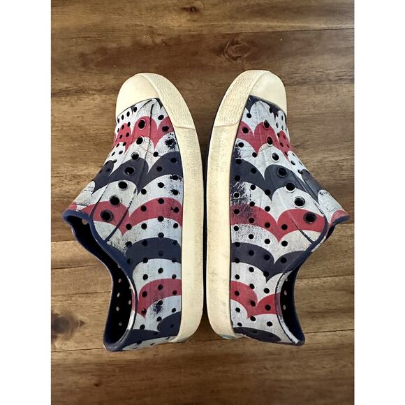 Native Jefferson Patriotic Red Blue Cream Waves Slip On Waterproof Shoes C10 - Picture 4 of 12